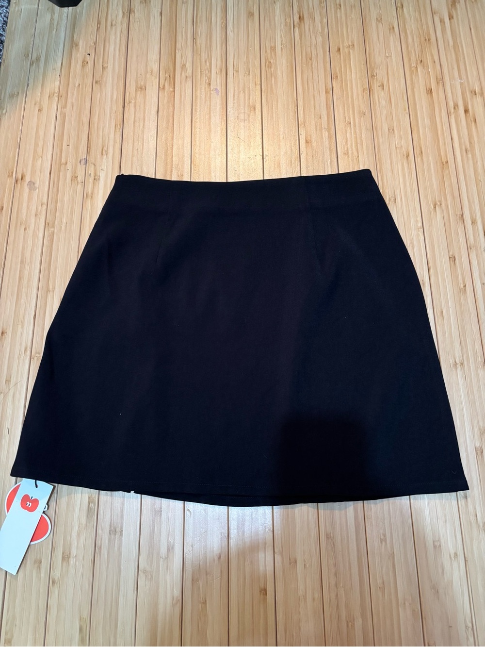 Size S side zip black pencil skirt. - Picture 3 of 8